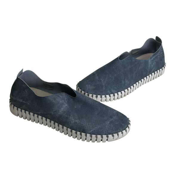 Isle Jacobson Women’s Blue EUR 40 US 10 Hornbak Tulip Perforated Loafers - Picture 1 of 5